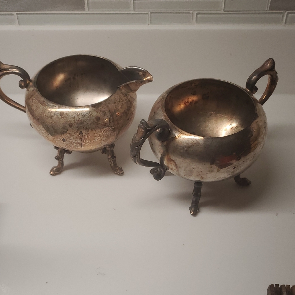 Vintage Silver Over Copper Creamer and Sugar Bowl Set 3in High X 4.5in Wide.